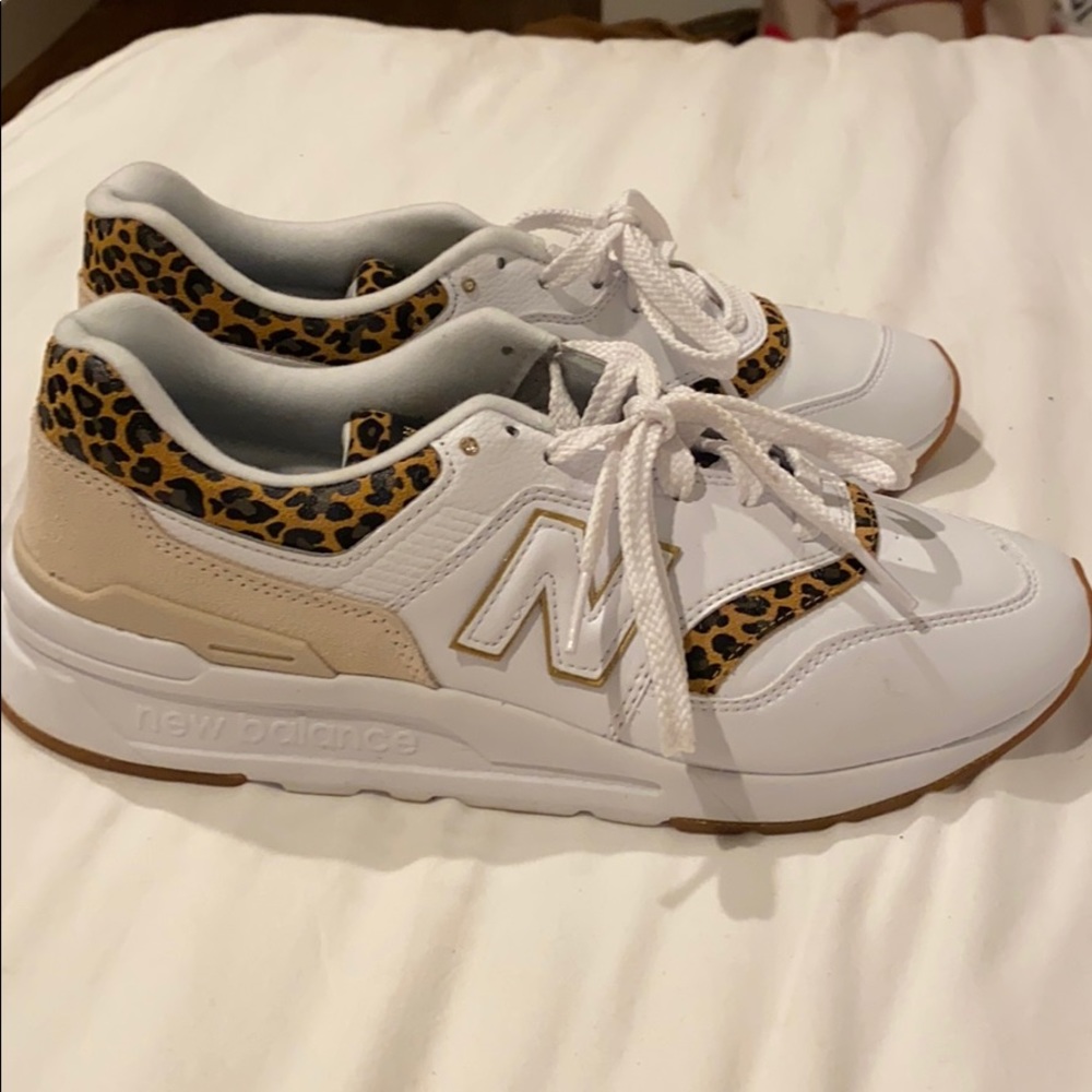 New Balance 997H Leopard Sneakers